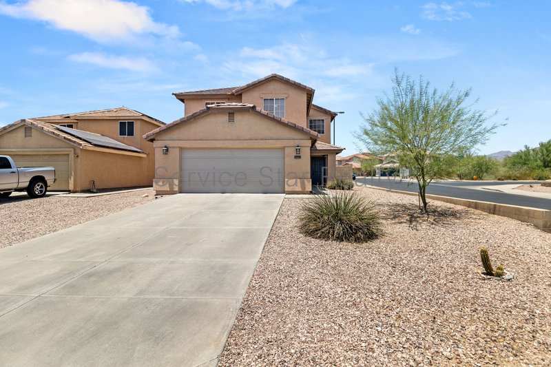 Spacious 4 Bedroom + Loft Home in Buckeye's Desirable Sundance Communi property image
