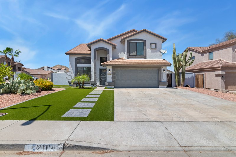 Beautiful 4 Bedroom Home with Private Pool in Desirable North Phoenix property image