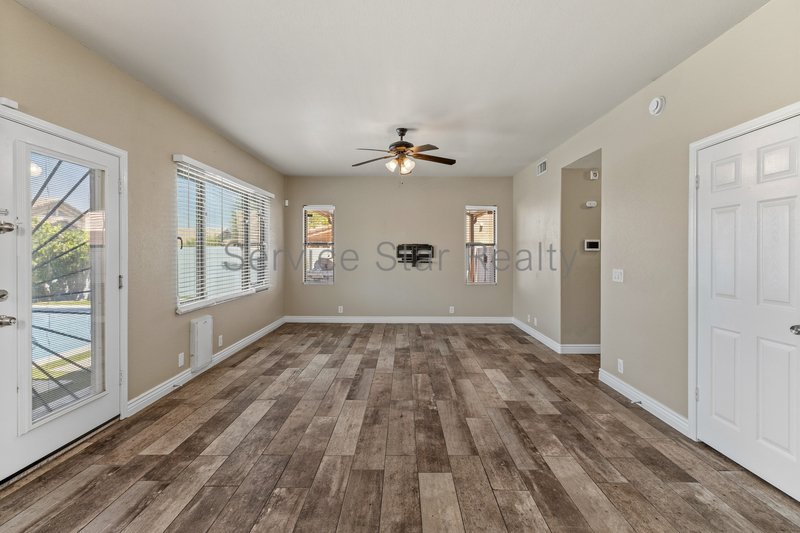 Beautiful 4 Bedroom Home with Private Pool in Desirable North Phoenix property image