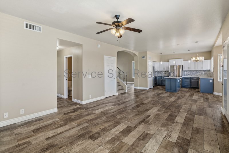 Beautiful 4 Bedroom Home with Private Pool in Desirable North Phoenix property image