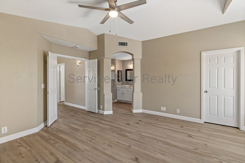 Beautiful 4 Bedroom Home with Private Pool in Desirable North Phoenix property image