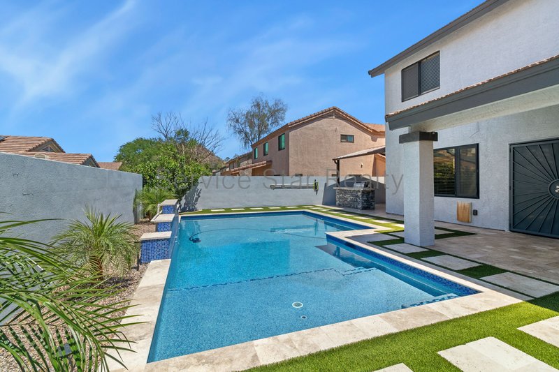 Beautiful 4 Bedroom Home with Private Pool in Desirable North Phoenix property image