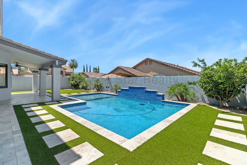 Beautiful 4 Bedroom Home with Private Pool in Desirable North Phoenix property image