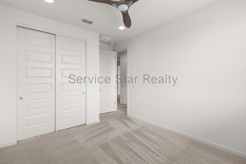 Stunning 5-Bed, 4.5 bath Beauty located in Sky Crossing North Phoenix! property image