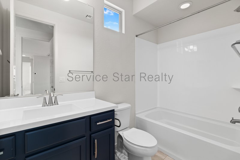 Stunning 5-Bed, 4.5 bath Beauty located in Sky Crossing North Phoenix! property image