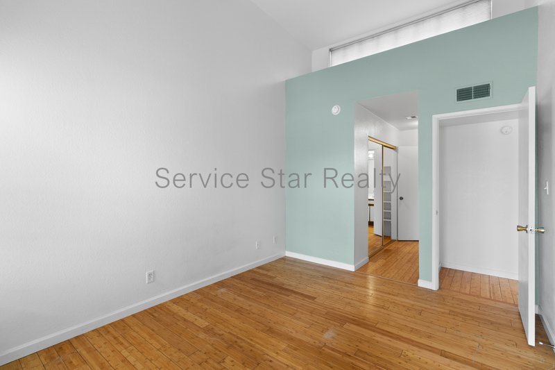 Clean & Move-In Ready | 2 Bed + Den Townhome Near Shopping & Dining property image