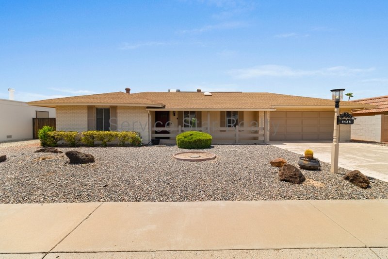 Fantastic Sun City 2+2 home in 55-Plus Community property image