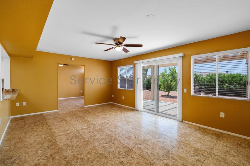 Fantastic Sun City 2+2 home in 55-Plus Community property image
