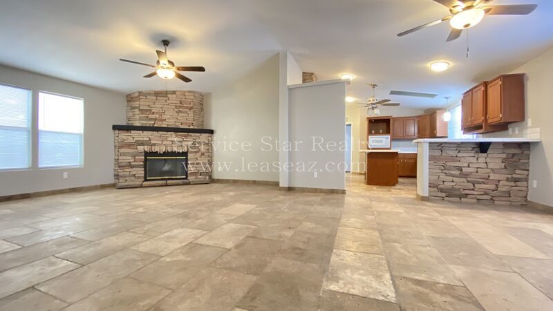 3 Bed/ 2 Bath Country Living! property image