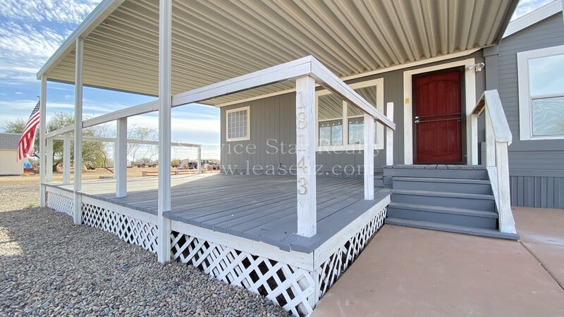3 Bed/ 2 Bath Country Living! property image