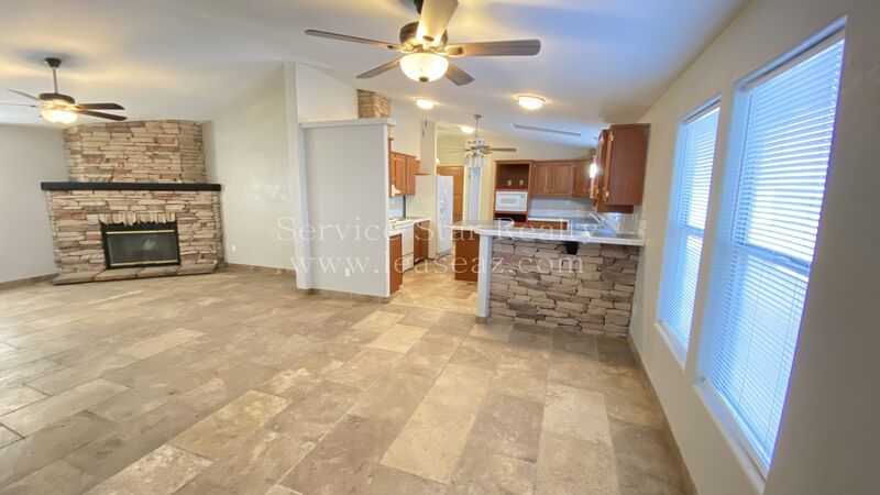 3 Bed/ 2 Bath Country Living! property image