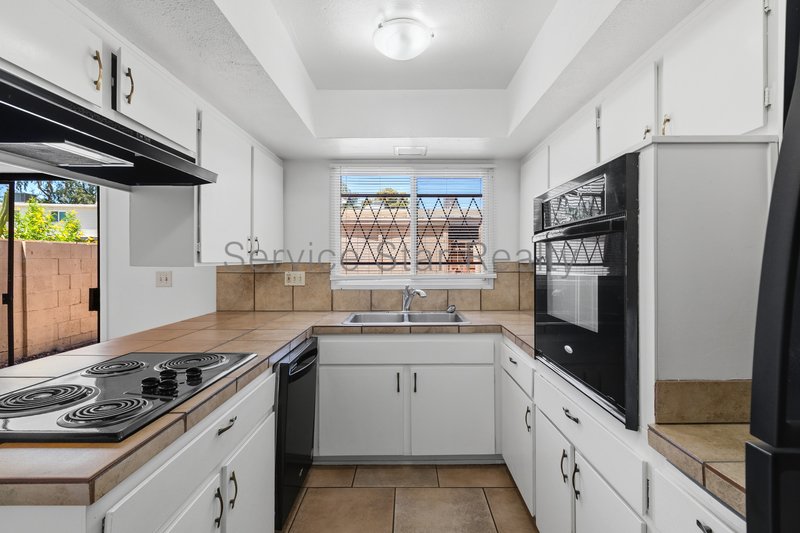 Spacious 3-Bedroom Townhome in the Heart of Old Town Scottsdale! property image