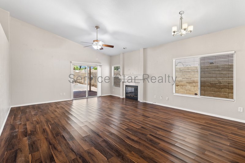 3 bed 2  bath home with Pool property image