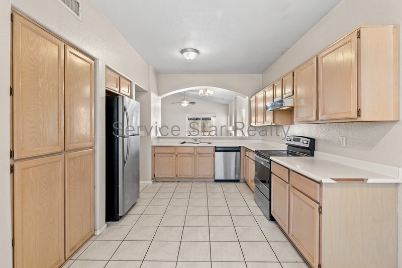 3 bed 2  bath home with Pool property image