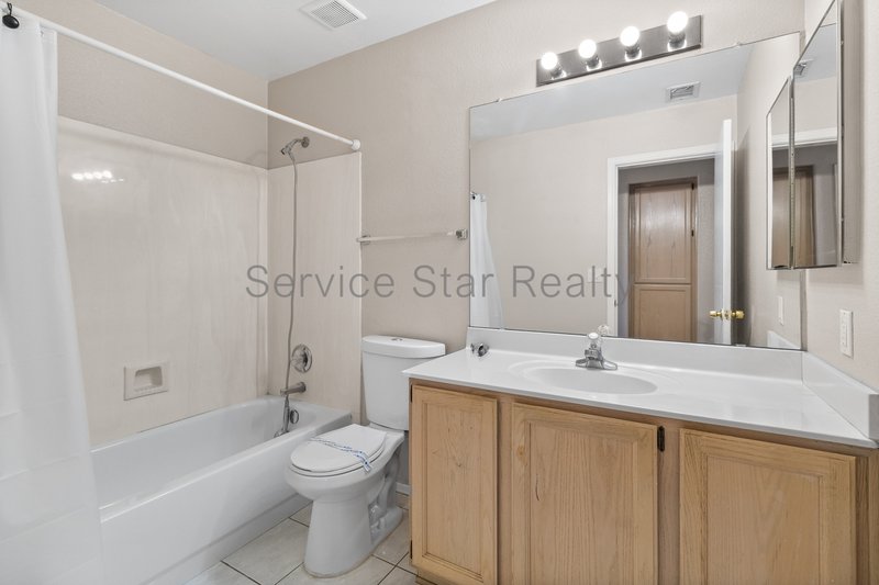 3 bed 2  bath home with Pool property image