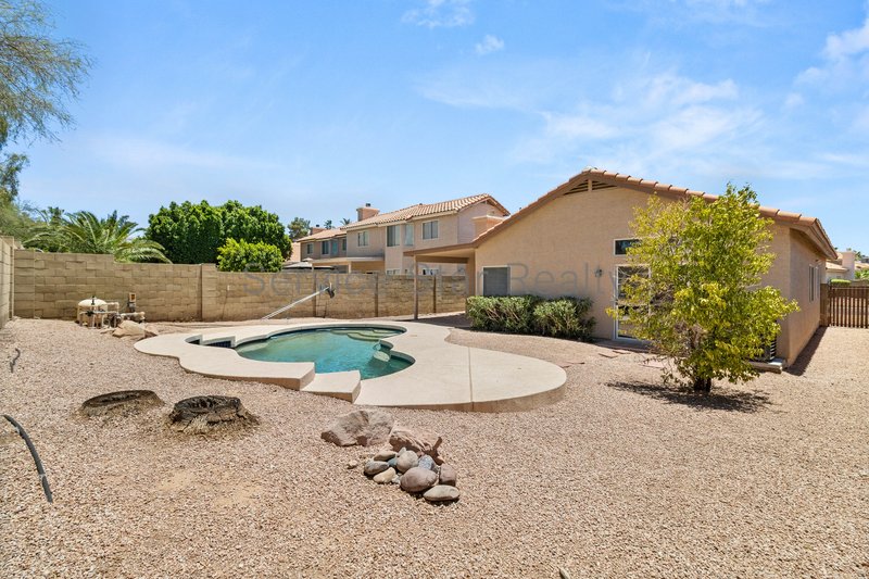 3 bed 2  bath home with Pool property image
