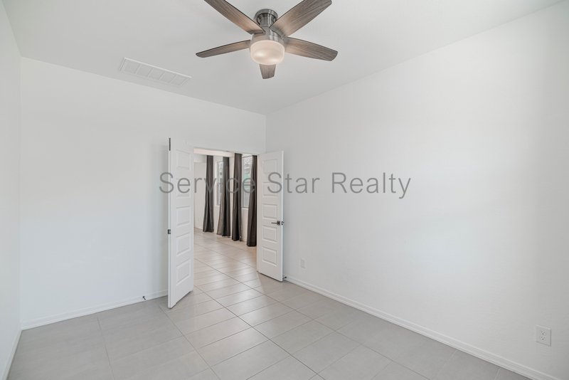 2 WEEKS FREE RENT!!! 3BED/2Bath home in Litchfield Park! property image