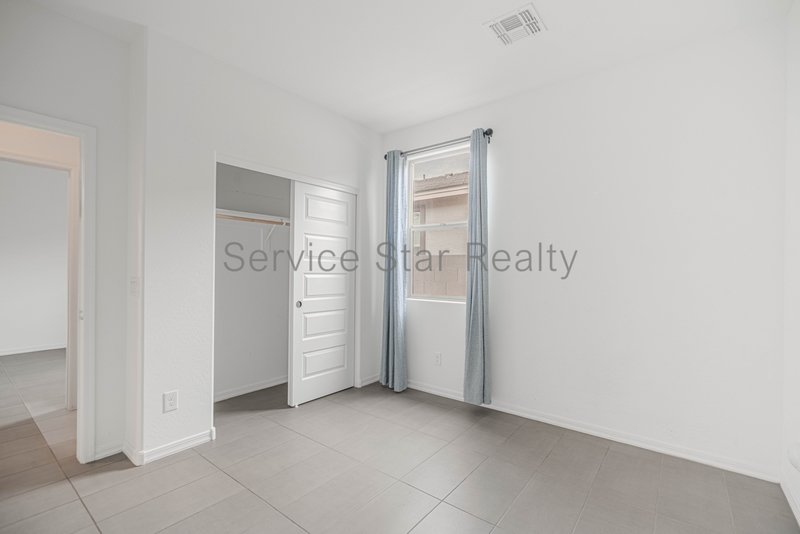 2 WEEKS FREE RENT!!! 3BED/2Bath home in Litchfield Park! property image
