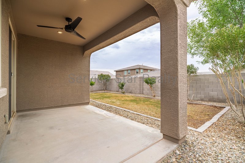 2 WEEKS FREE RENT!!! 3BED/2Bath home in Litchfield Park! property image