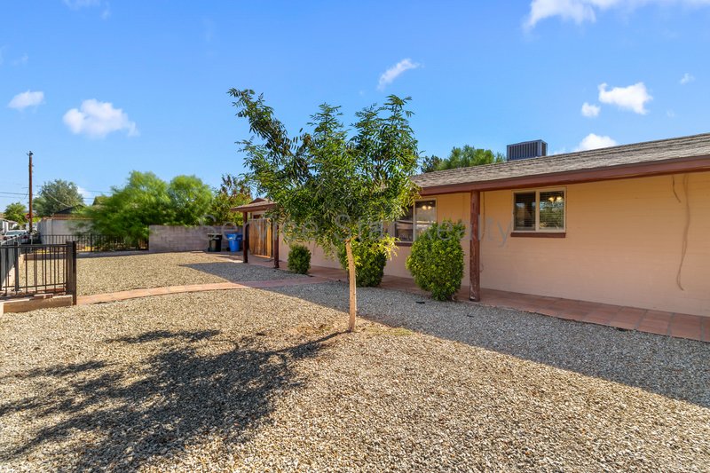 3BR/1BA in Phoenix! 2 weeks FREE RENT! property image