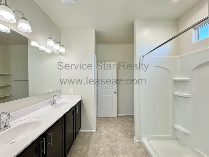 Fantastic 4 BR/2 BA in Surprise! property image