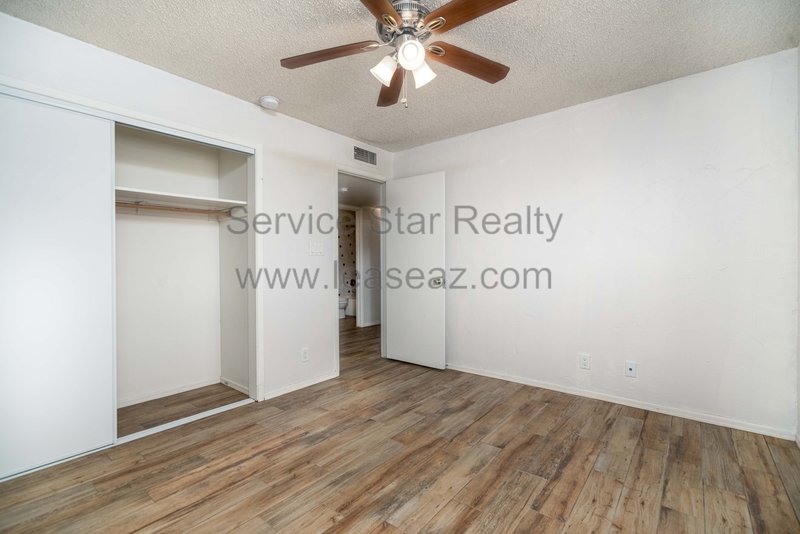 Charming 3 Bedroom 2 Bathroom Home with Huge Backyard! property image