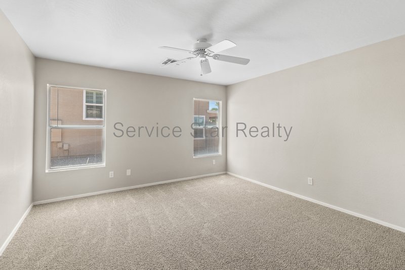 4 BD Home in El Mirage for Rent! property image