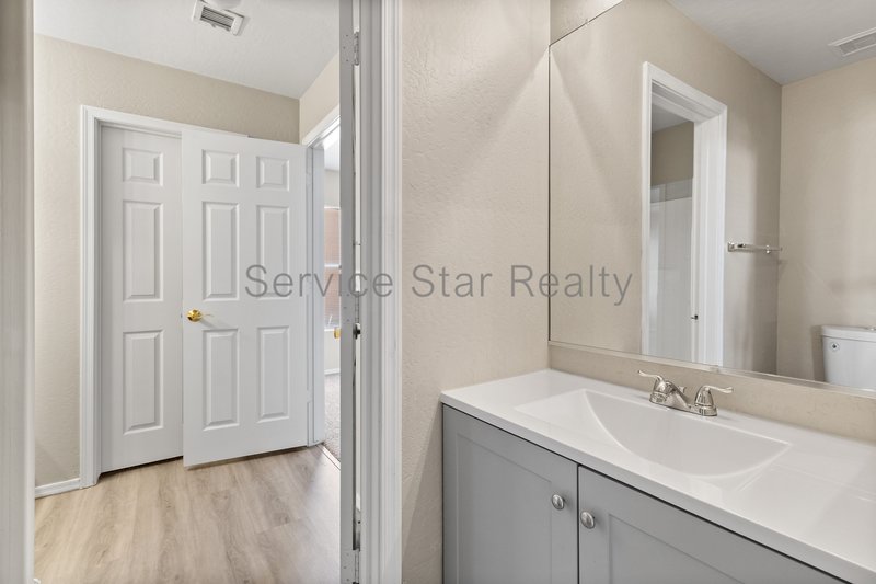 4 BD Home in El Mirage for Rent! property image