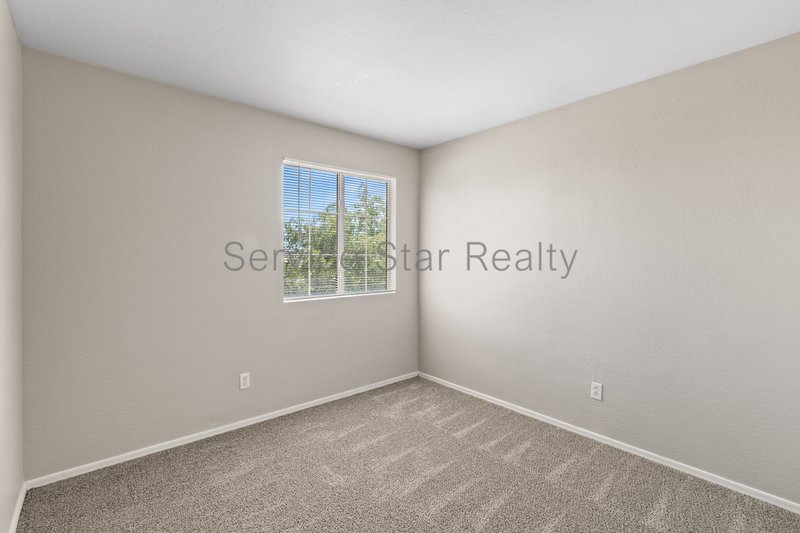 4 BD Home in El Mirage for Rent! property image
