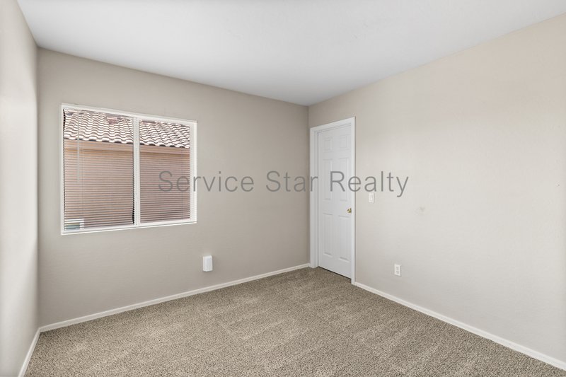 4 BD Home in El Mirage for Rent! property image