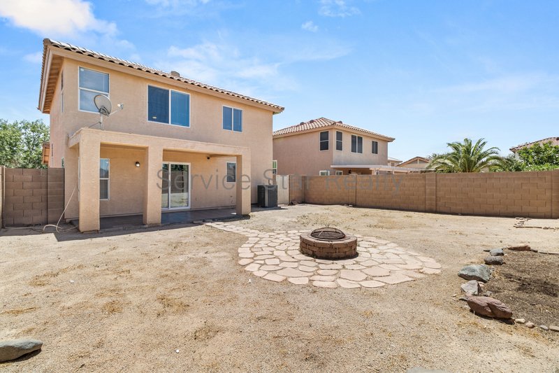 4 BD Home in El Mirage for Rent! property image