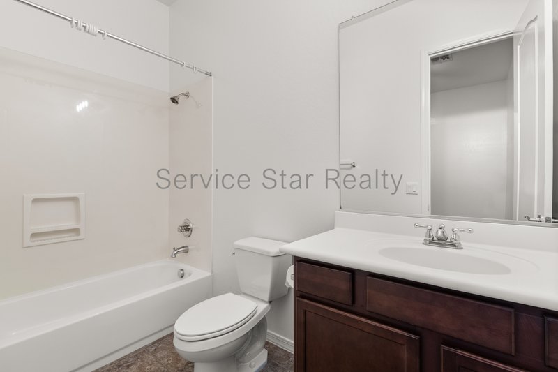 4123 E Zion Pl property image