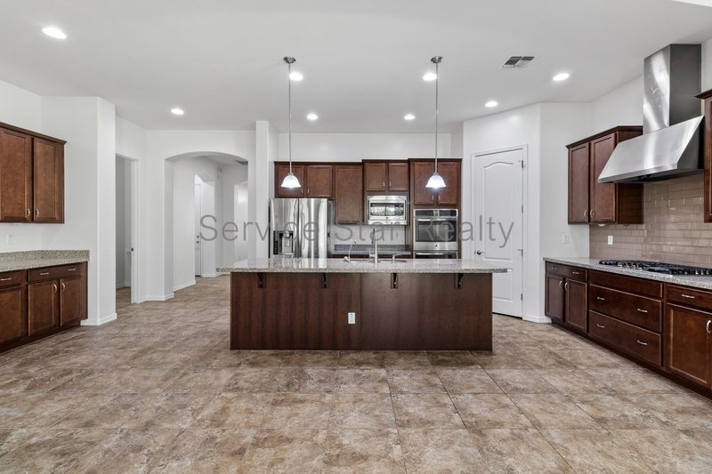 4123 E Zion Pl property image