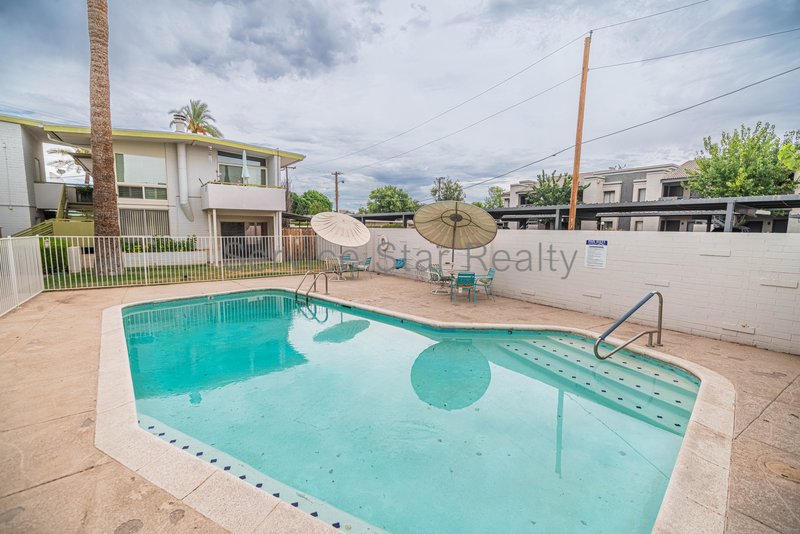 2BD Upstairs Condo - Rare Mid Century Gem! property image