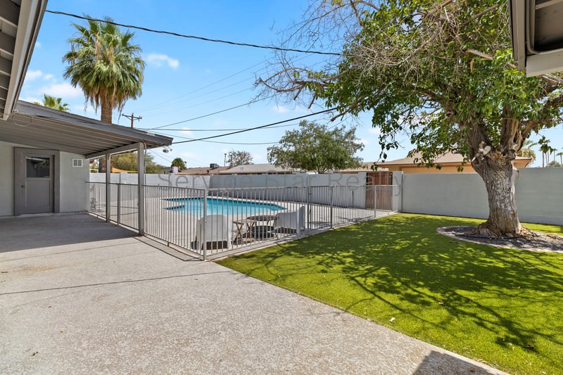 Awesome TEMPE 5bd/2ba home with Fireplace & POOL! property image