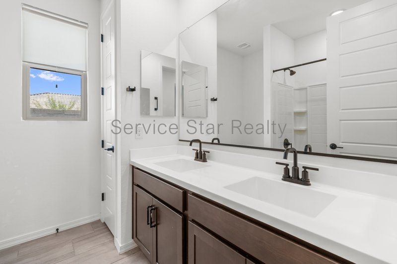 Beautiful Upgrades in this 3 Bedroom Corner Lot Home property image