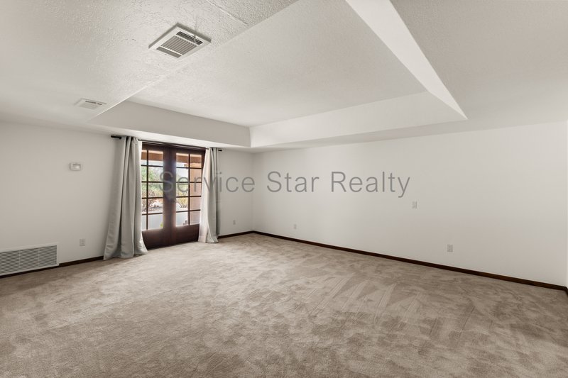 Gorgeous Custom Home on Expansive Cul de Sac Lot in Cave Creek property image