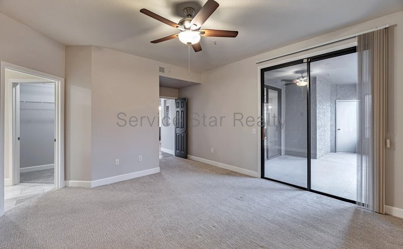 2 Bedroom+ Den, 2 bath condo in Scottsdale!! property image