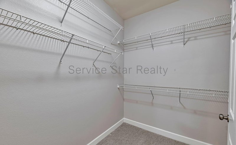 2 Bedroom+ Den, 2 bath condo in Scottsdale!! property image