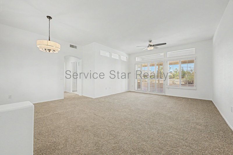 Beautiflly updated 2 bedroom, 2 bath home in Sun City West!! property image