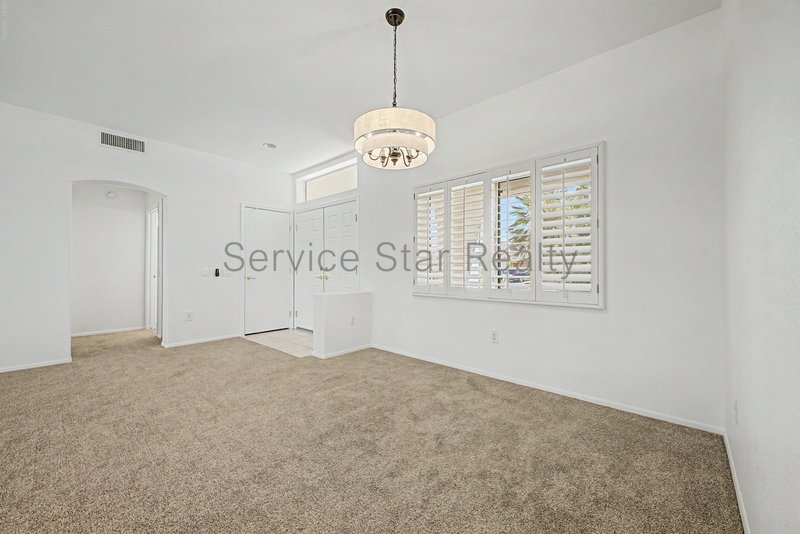 Beautiflly updated 2 bedroom, 2 bath home in Sun City West!! property image
