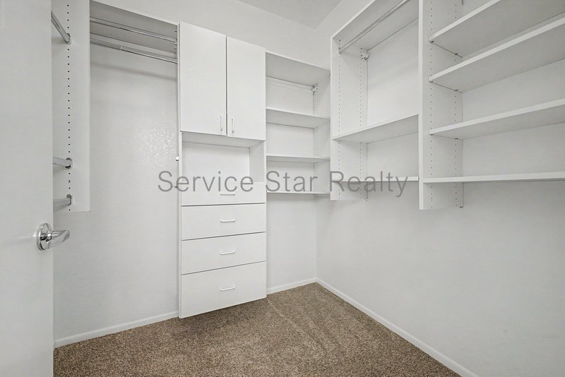 Beautiflly updated 2 bedroom, 2 bath home in Sun City West!! property image