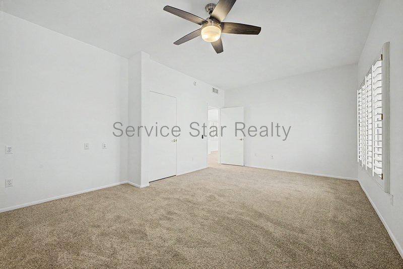 Beautiflly updated 2 bedroom, 2 bath home in Sun City West!! property image
