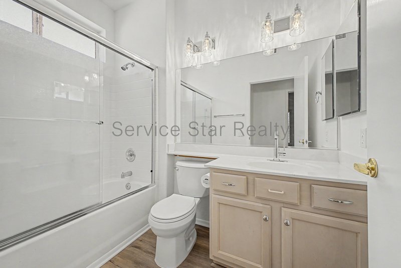 Beautiflly updated 2 bedroom, 2 bath home in Sun City West!! property image
