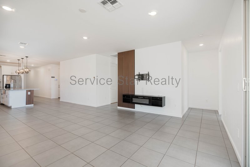 Beautiful 4 Bedroom | 3 Bathroom Home property image