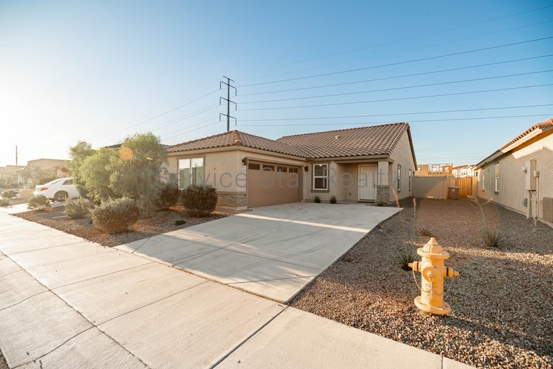 3 bedroom, 2 bath home in Buckeye! property image