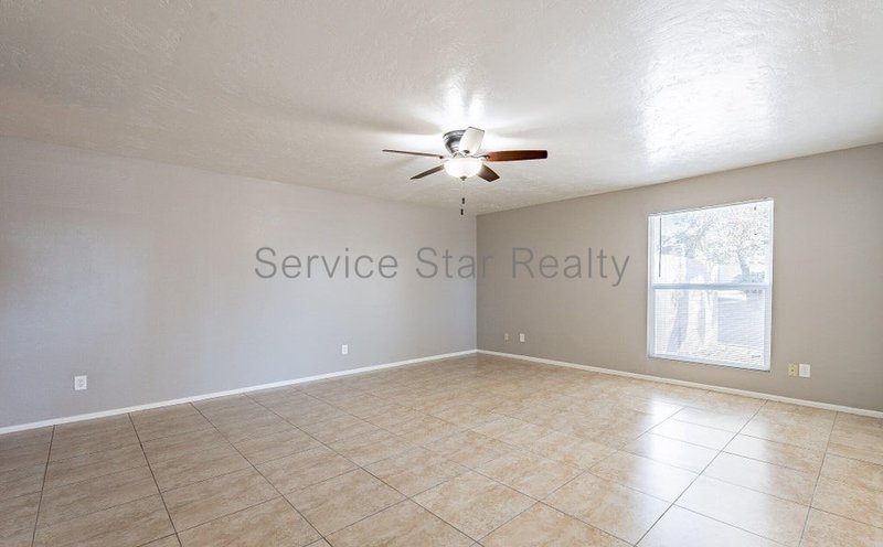 3 Bedroom, 2 Bath in Phoenix!! property image
