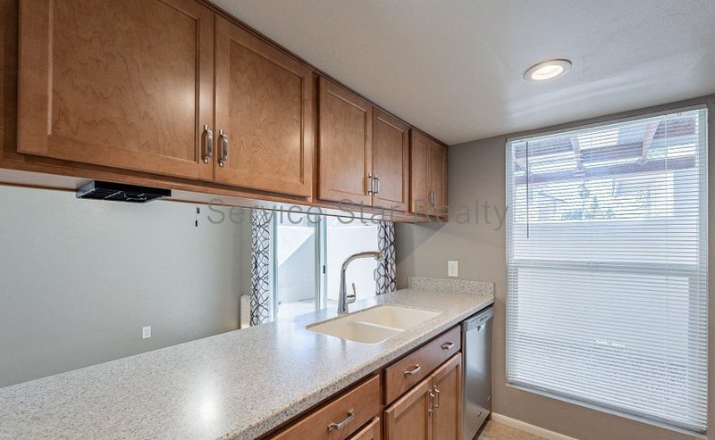 3 Bedroom, 2 Bath in Phoenix!! property image