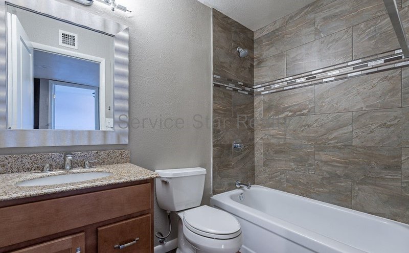 3 Bedroom, 2 Bath in Phoenix!! property image