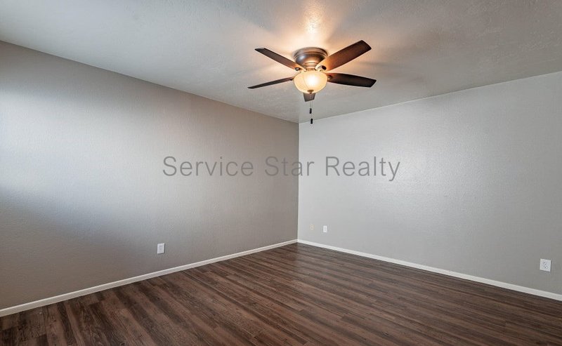 3 Bedroom, 2 Bath in Phoenix!! property image